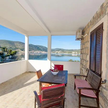 Apartments Ivanka Vis Exterior photo