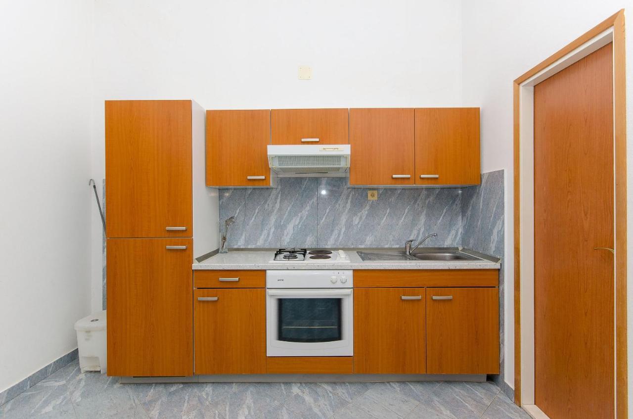 Ivanka Apartment *